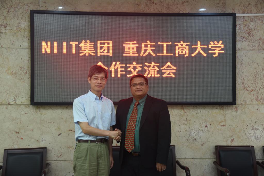 niit中国区副总裁徐海峰先生,niit华中区区域总监彭静应女士,niit重庆